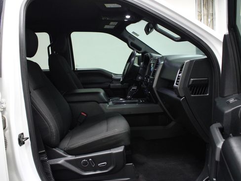 Used 2016 Ford F150 XLT w/ Equipment Group 302A Luxury image 16