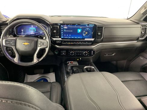 Used 2023 Chevrolet Silverado 1500 LTZ w/ LTZ Convenience Package II AWD/4WD image 33