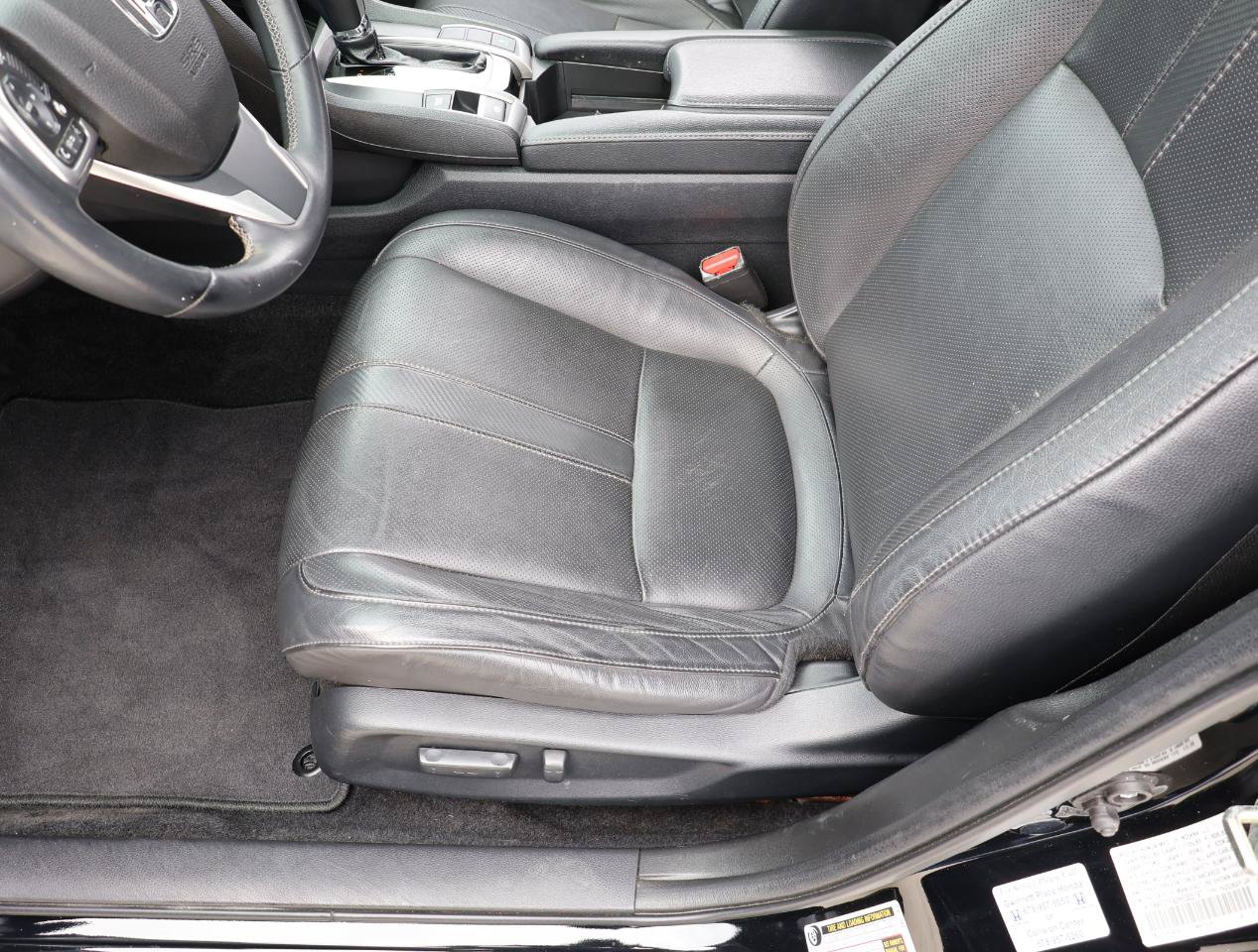 Used 2017 Honda Civic Touring image 42