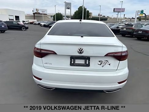 Used 2019 Volkswagen Jetta R-Line FWD image 4