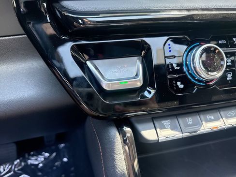 New 2026 GMC Sierra 2500 AT4 w/ AT4 Premium Plus Package AWD/4WD image 17