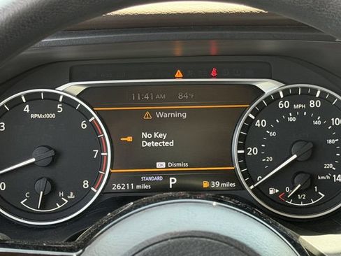 Used 2022 Nissan Rogue SV FWD image 16