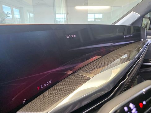 Certified 2026 Cadillac Escalade V w/ LPO, ONYX Package image 44