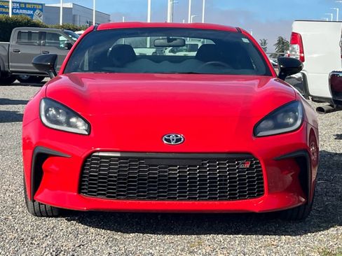 Used 2025 Toyota GR86 w/ ALL Weather Mat Package (TMS) image 11