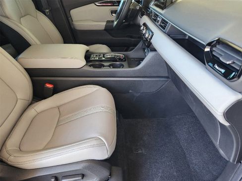 New 2025 Honda Pilot EX-L image 11