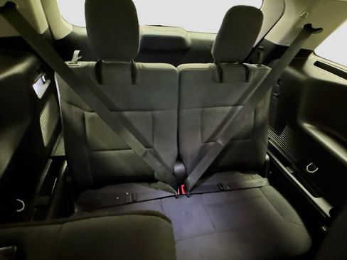 Used 2025 Ford Explorer Active RWD image 26