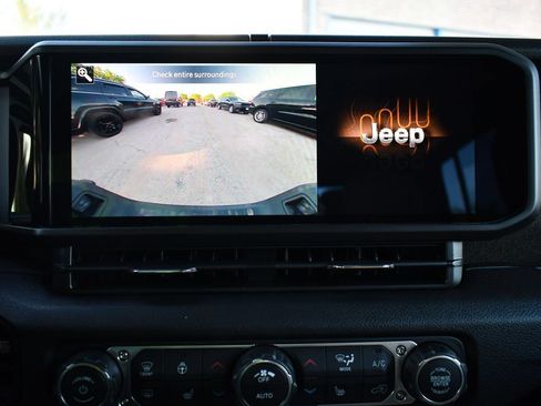 New 2026 Jeep Gladiator Willys AWD/4WD image 24
