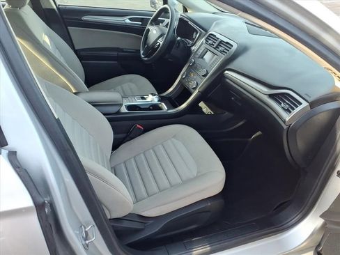 Used 2018 Ford Fusion S FWD image 17