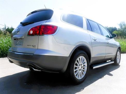 Used 2008 Buick Enclave CXL w/ Entertainment Package #1 image 7