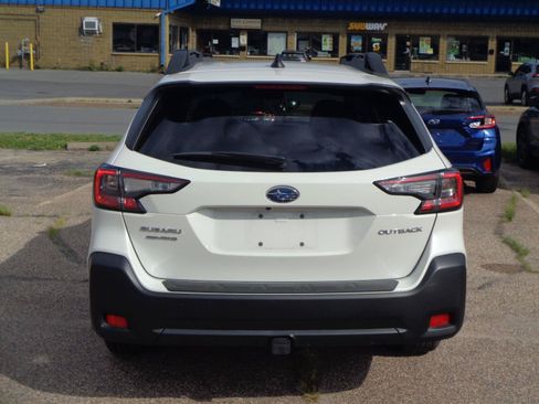 Certified 2025 Subaru Outback Premium AWD/4WD image 6