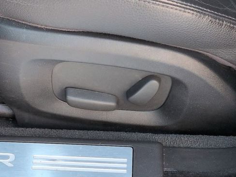 Used 2014 Jaguar XF 3.0 image 14