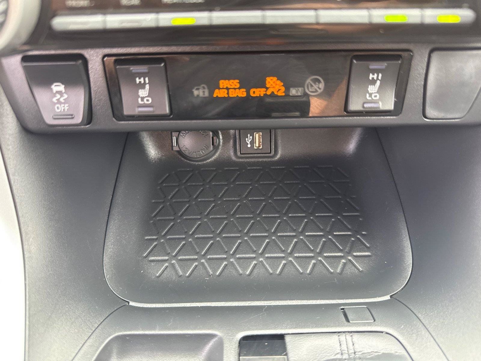 Certified 2025 Toyota RAV4 XLE w/ Weather Package AWD/4WD image 21