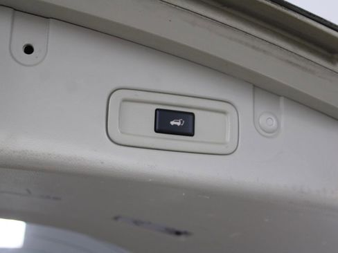 Used 2013 Nissan Murano SV w/ Value Pkg image 17