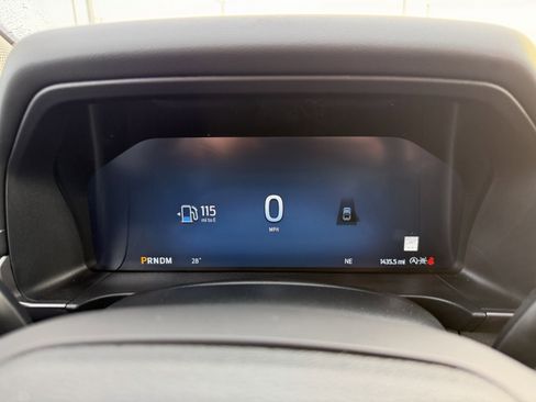 Used 2025 Ford Ranger Lariat w/ FX4 Off-Road Package image 15