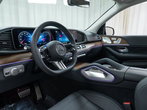 New 2026 Mercedes-Benz GLS 450 4MATIC image 12