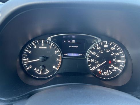 Used 2020 Nissan Pathfinder S AWD/4WD image 16