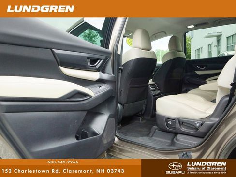 Used 2022 Subaru Ascent Premium w/ Convenience Package image 16