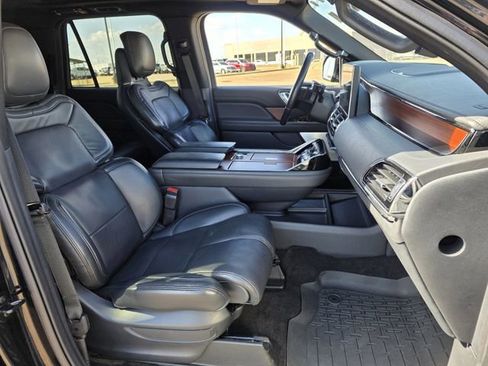 Certified 2022 Lincoln Navigator Reserve image 28