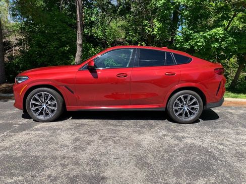 Used 2023 BMW X6 xDrive40i w/ M Sport Package AWD/4WD image 4