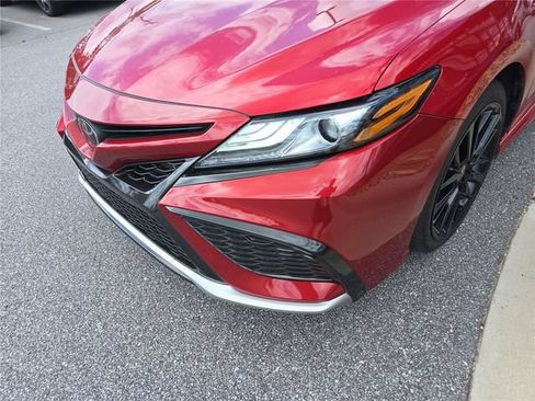 Used 2023 Toyota Camry XSE FWD image 10