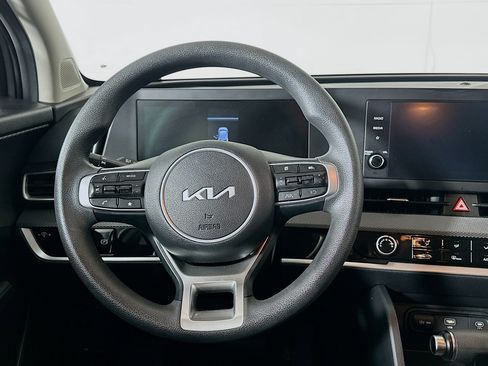 Used 2024 Kia Sportage LX FWD image 17