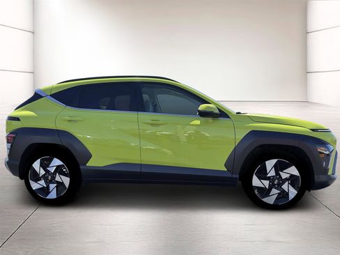 New 2026 Hyundai Kona Limited FWD image 18