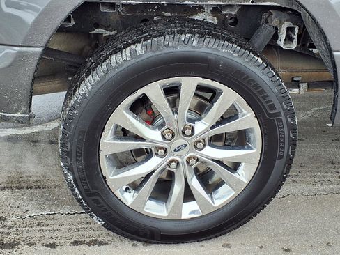 Used 2016 Ford F150 XLT w/ Equipment Group 302A Luxury image 26