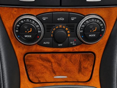 Used 2009 Mercedes-Benz SL 63 AMG image 37