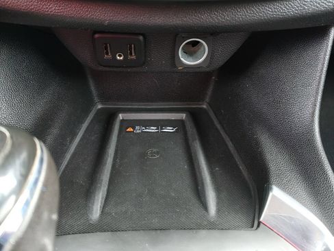 Used 2019 Chevrolet Traverse Premier FWD image 29