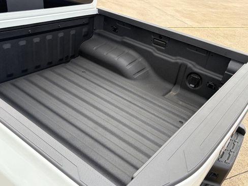 New 2026 Nissan Frontier S image 25