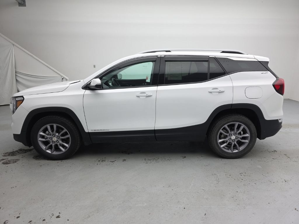 Used 2023 GMC Terrain SLT AWD/4WD image 8