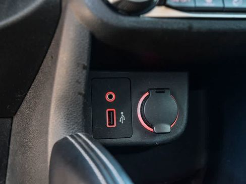 Used 2020 Nissan Kicks SR FWD image 22