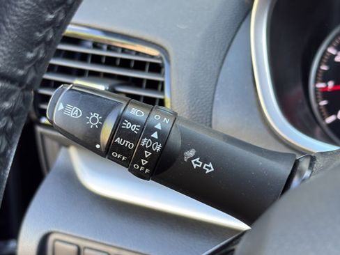 Used 2023 Mitsubishi Eclipse Cross AWD image 18