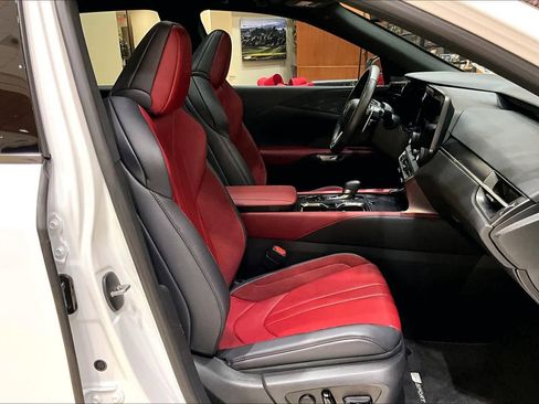 Used 2024 Lexus RX 500h F Sport image 8