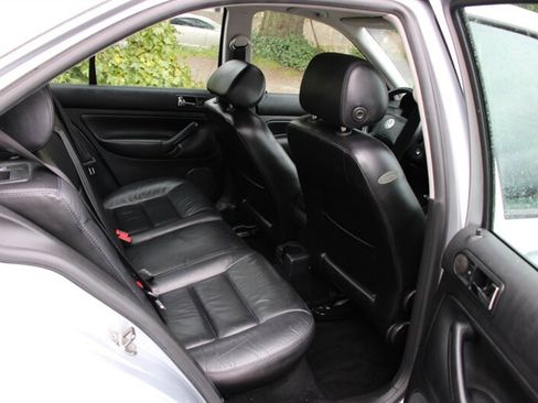 Used 2005 Volkswagen Jetta GLS image 6