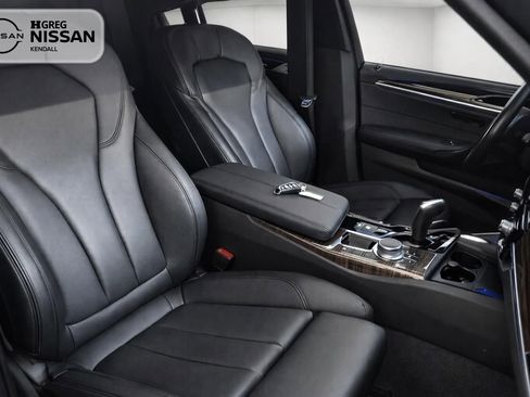 Used 2019 BMW 530e RWD image 15