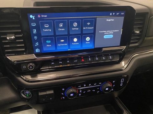 Used 2022 Chevrolet Silverado 1500 ZR2 w/ Technology Package image 10