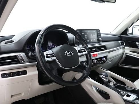 Used 2020 Kia Telluride S FWD image 16