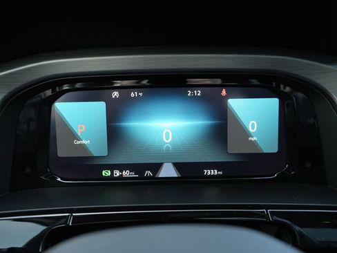 Used 2025 Volkswagen Atlas Cross Sport SE image 30