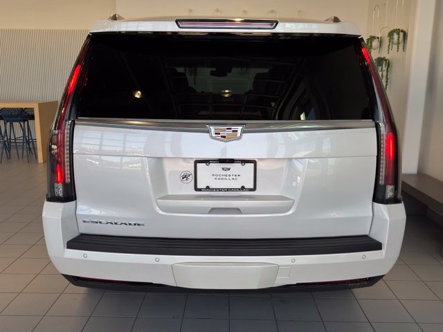 Used 2019 Cadillac Escalade Premium Luxury AWD/4WD image 50