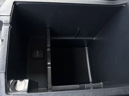 Used 2024 Toyota 4Runner TRD Off-Road Premium image 28