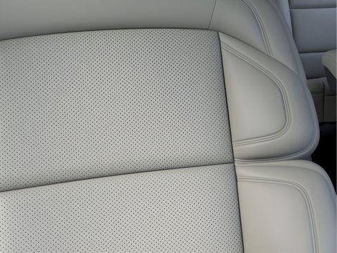 New 2026 Lincoln Navigator L Reserve w/ Jet Appearance Package image 15