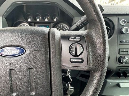 Used 2016 Ford F250 XL w/ Power Equipment Group AWD/4WD image 12