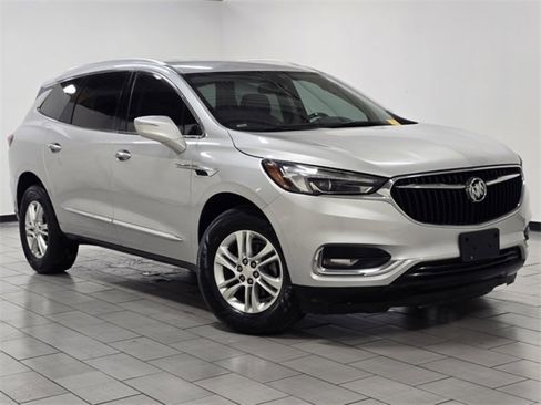 Used 2020 Buick Enclave Essence image 2