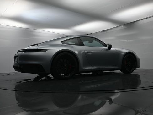 Used 2022 Porsche 911 Carrera 4 GTS image 46