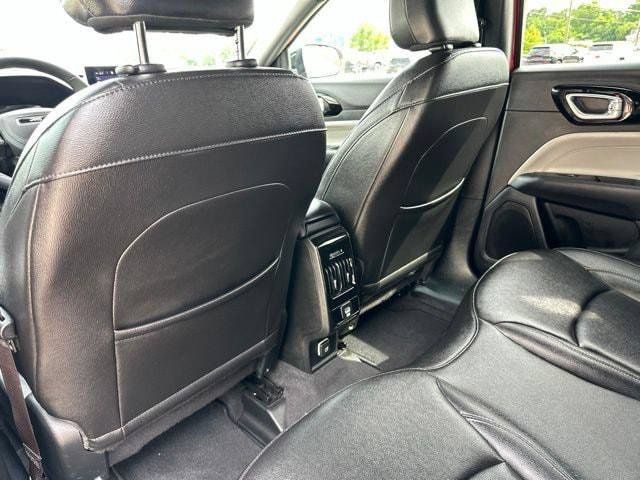 Certified 2025 Jeep Compass Limited AWD/4WD image 30