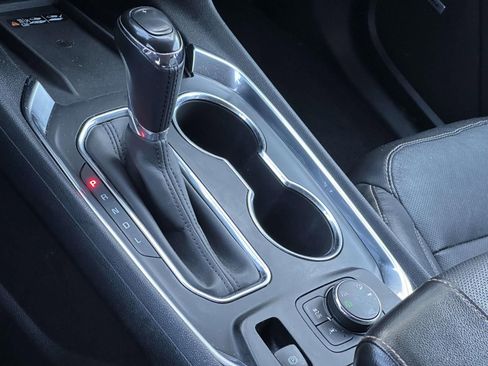 Used 2019 Chevrolet Traverse Premier image 22