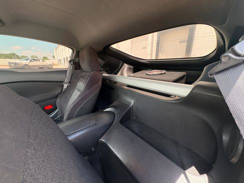 Used 2017 Nissan 370Z Coupe RWD image 30