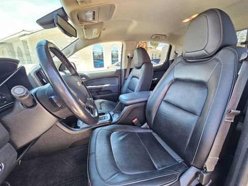 Used 2019 Chevrolet Colorado Z71 w/ Z71 Midnight Edition AWD/4WD image 10