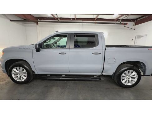 Used 2025 Chevrolet Silverado 1500 Custom AWD/4WD image 5
